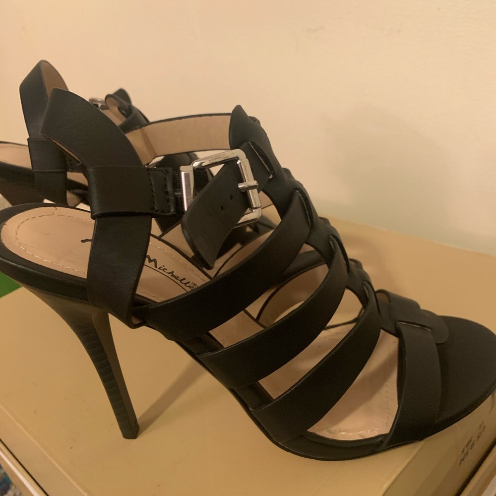 Anne Michelle ~4 1/2 inch high heels sandals